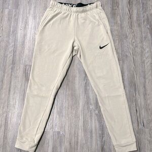 Medium NIKE Dri-Fit Joggers